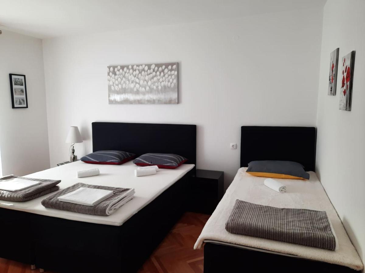 Apartments Rose Loboja Makarska Ngoại thất bức ảnh