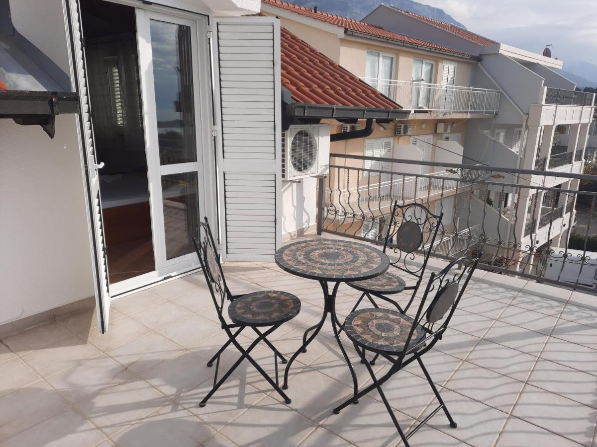 Apartments Rose Loboja Makarska Ngoại thất bức ảnh