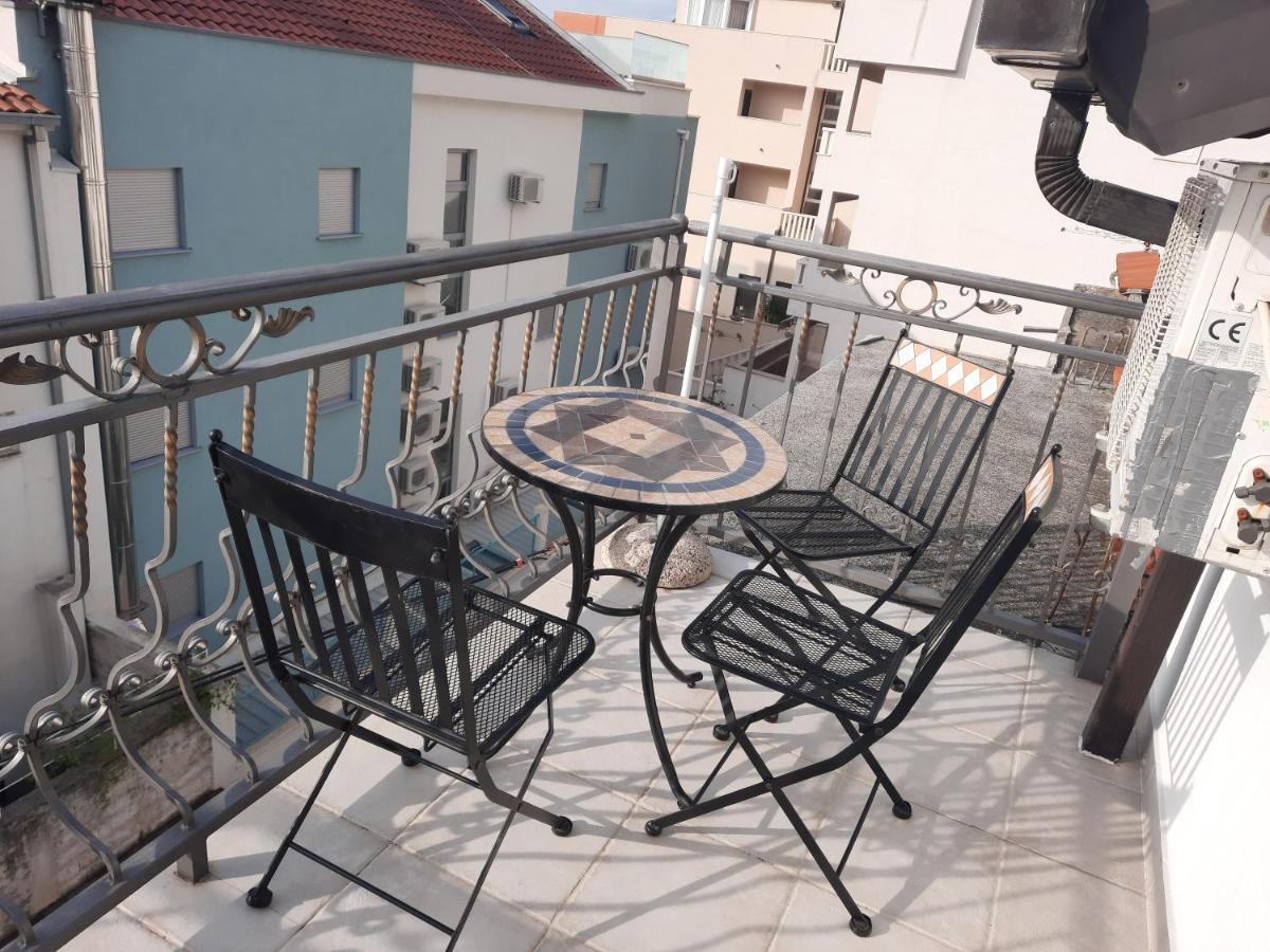Apartments Rose Loboja Makarska Ngoại thất bức ảnh