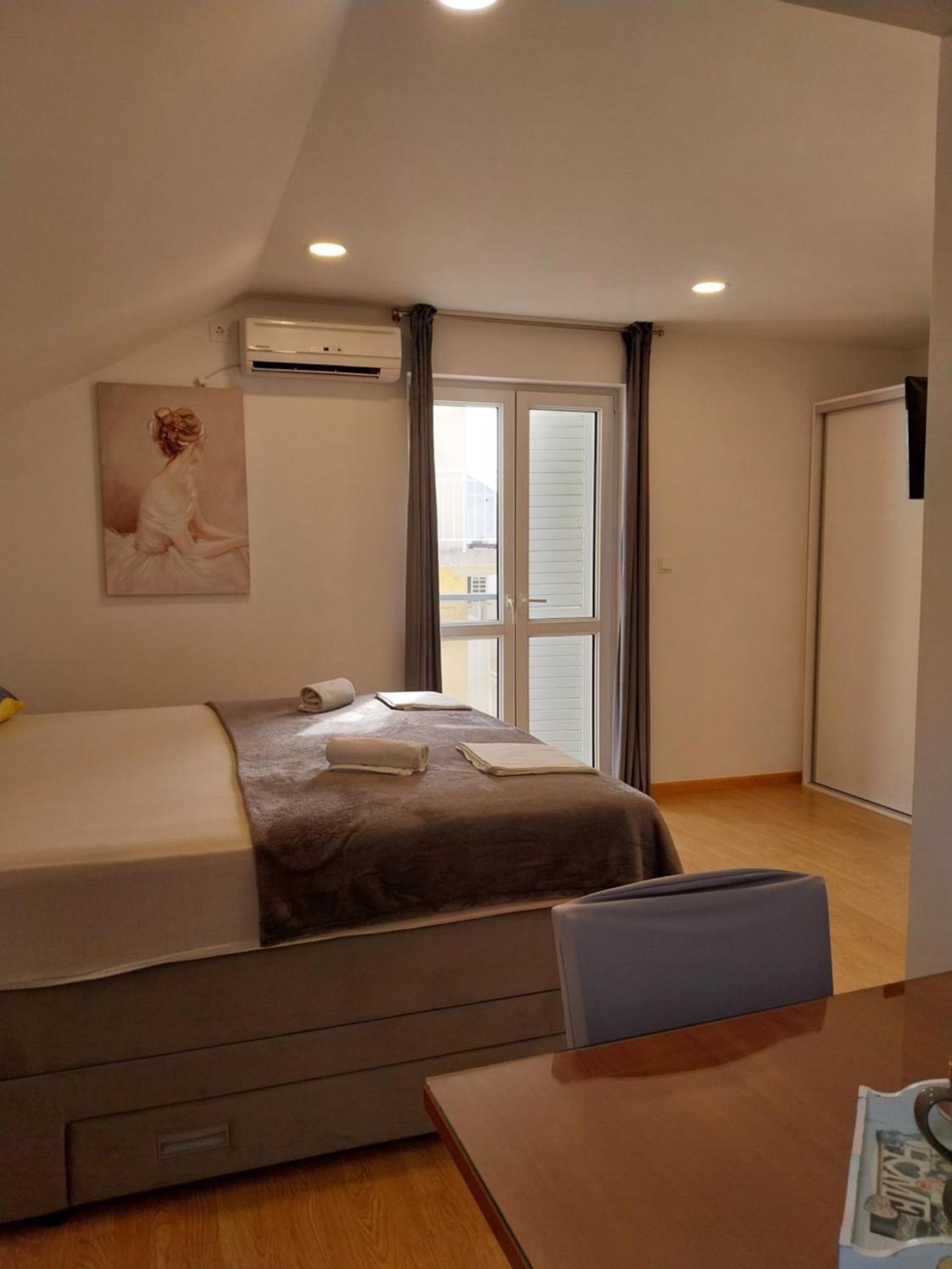 Apartments Rose Loboja Makarska Ngoại thất bức ảnh